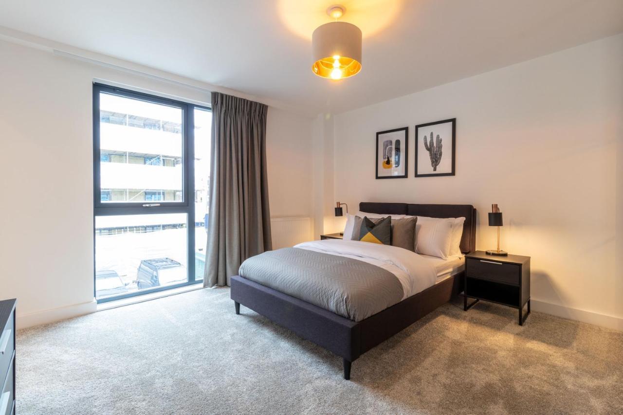 Seven Living Ashford - Modern And Spacious Apartments Exterior photo