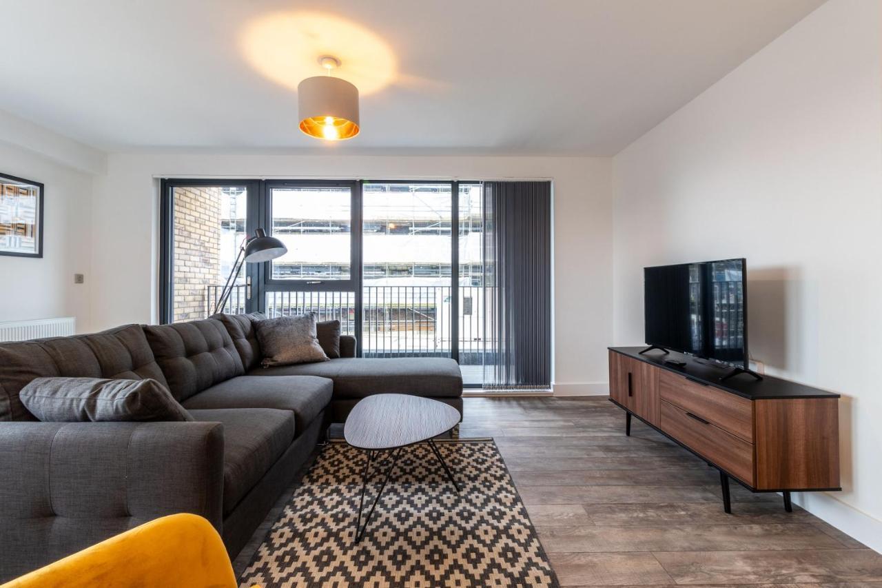 Seven Living Ashford - Modern And Spacious Apartments Exterior photo