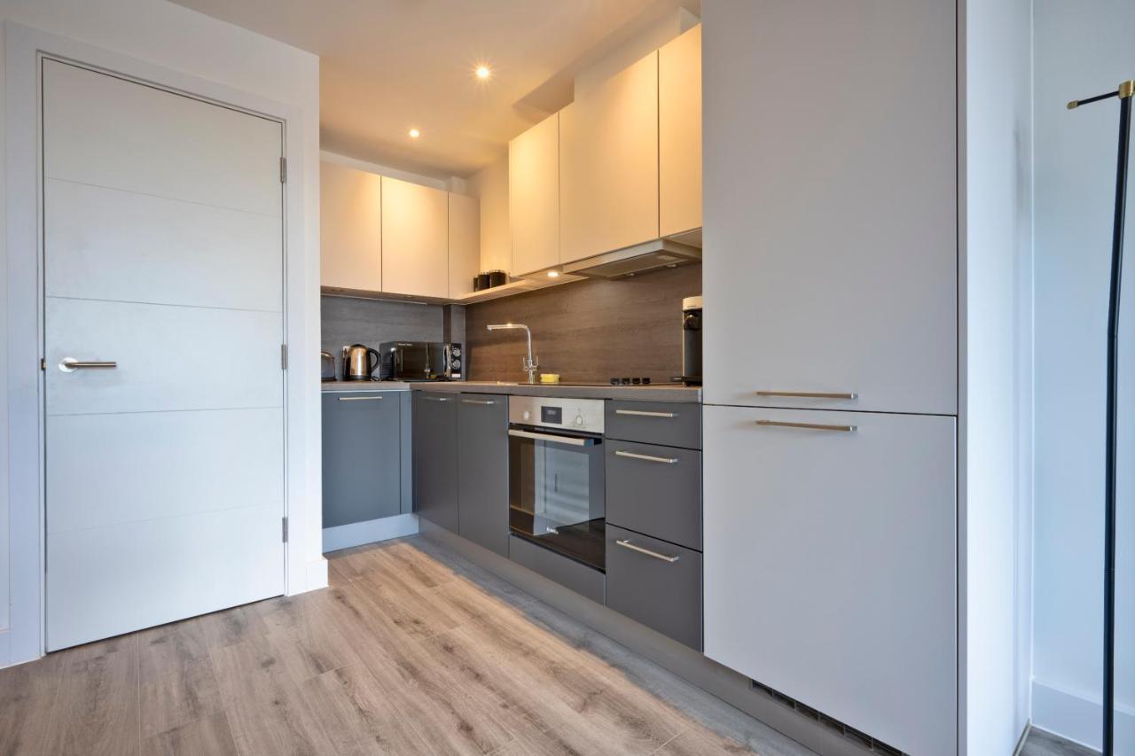 Seven Living Ashford - Modern And Spacious Apartments Exterior photo